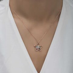 ​Gümüş Rose Renkli Taşlı Çiçek Kadın Kolye