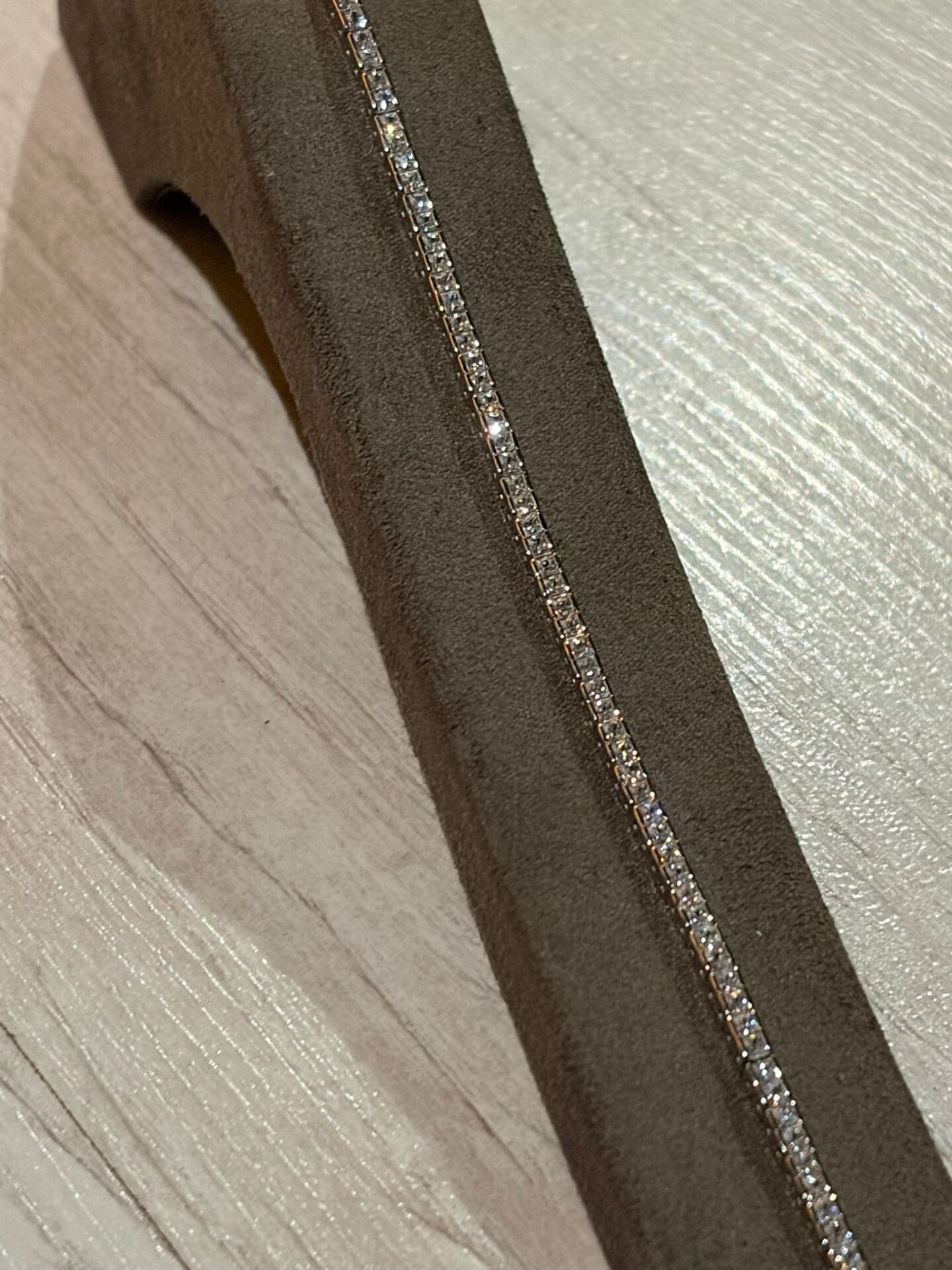 Baget Taşlı Su Yolu İthal Gümüş Bileklik